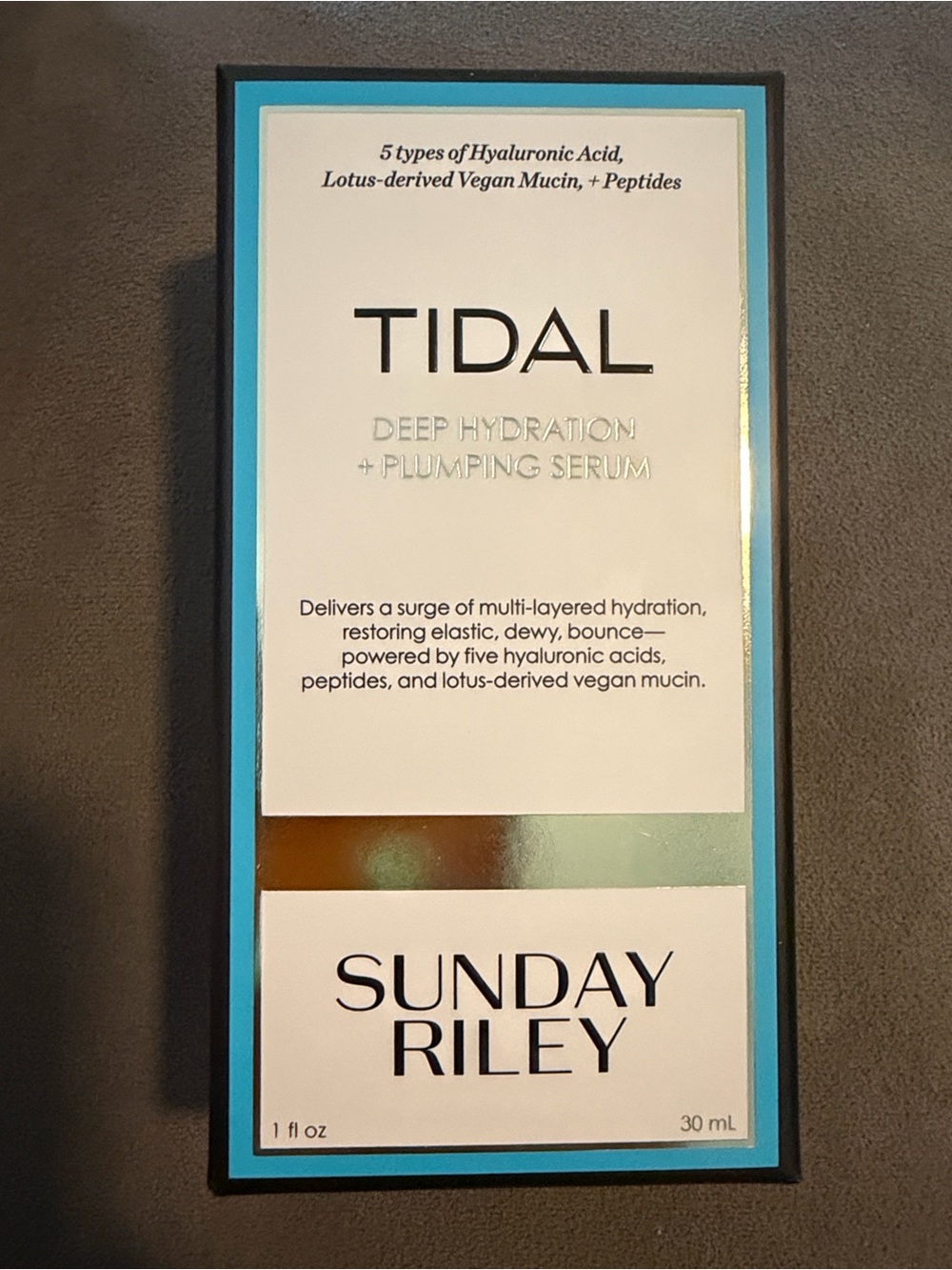 Sunday Riley Tidal Deep Hydration + Plumping Serum — Blue and White Accents